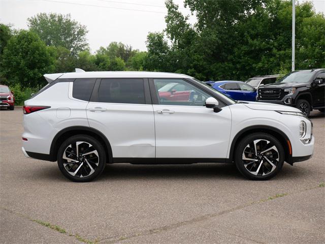 used 2022 Mitsubishi Outlander car, priced at $25,680