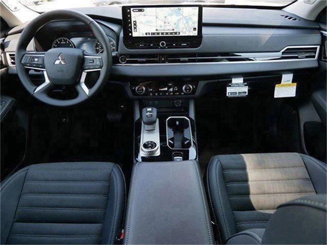 new 2025 Mitsubishi Outlander car, priced at $33,434