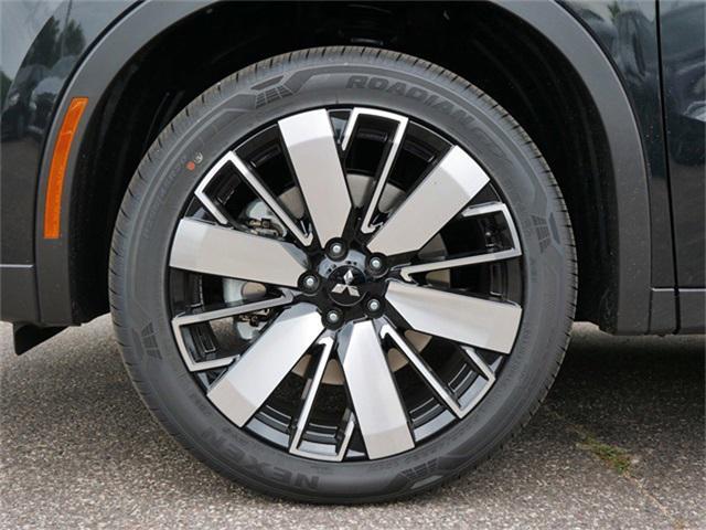 new 2025 Mitsubishi Outlander car, priced at $39,144