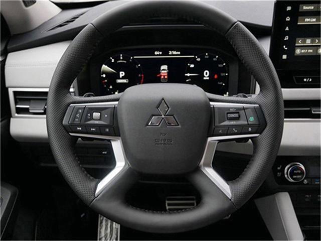 new 2025 Mitsubishi Outlander car, priced at $42,884