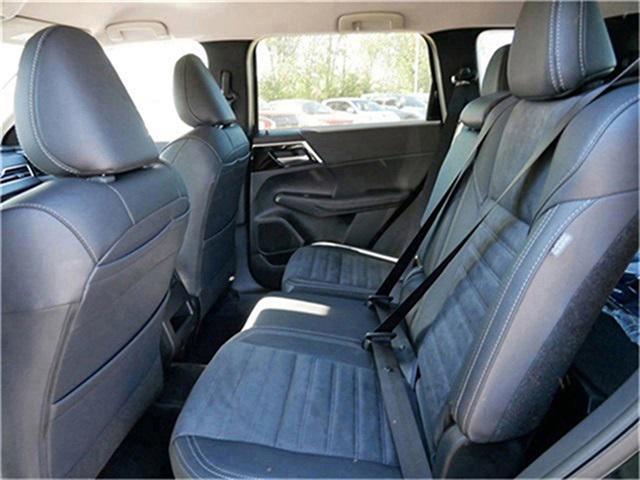 new 2025 Mitsubishi Outlander PHEV car, priced at $40,789