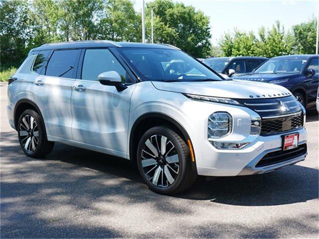 new 2025 Mitsubishi Outlander car, priced at $43,804