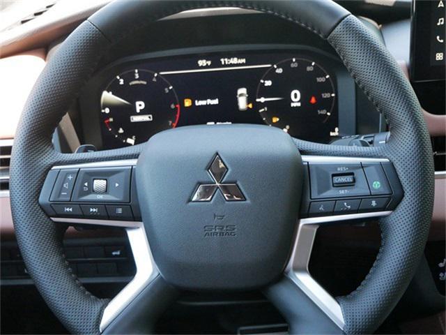 new 2025 Mitsubishi Outlander car, priced at $43,804