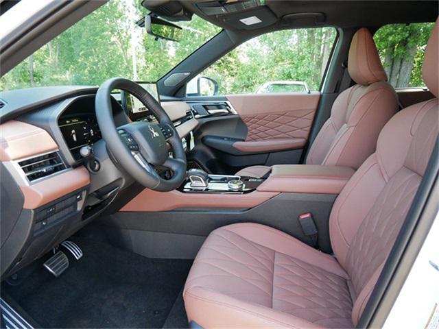 new 2025 Mitsubishi Outlander car, priced at $43,804