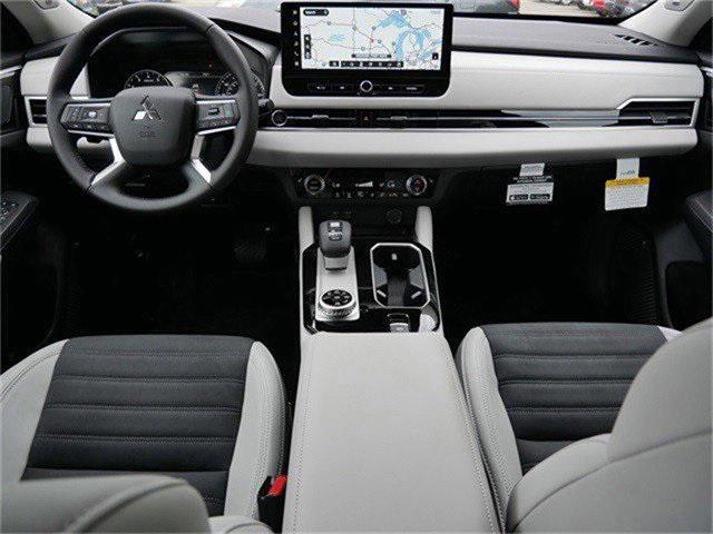 new 2025 Mitsubishi Outlander car, priced at $35,944