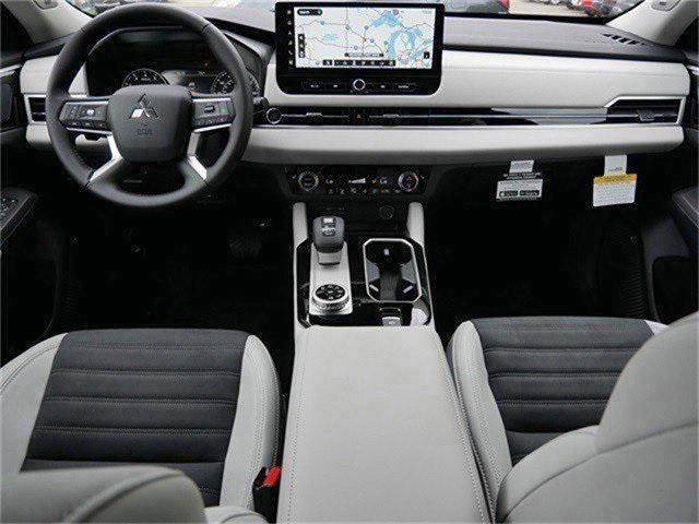 new 2025 Mitsubishi Outlander car, priced at $33,444