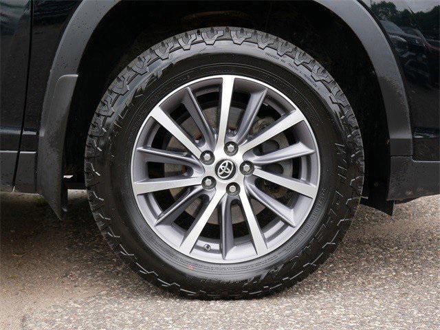 used 2019 Toyota Highlander car, priced at $28,699