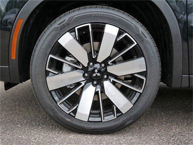 new 2025 Mitsubishi Outlander car, priced at $36,644
