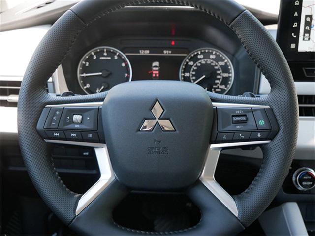 new 2025 Mitsubishi Outlander car, priced at $35,944