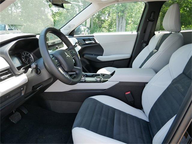 new 2025 Mitsubishi Outlander car, priced at $35,944