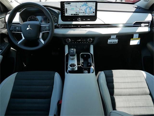 new 2025 Mitsubishi Outlander car, priced at $35,944