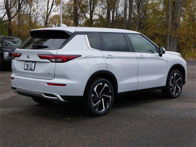 used 2023 Mitsubishi Outlander car, priced at $25,990