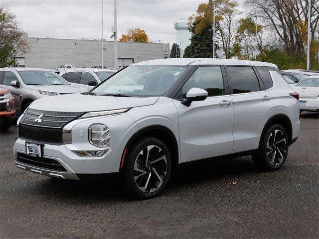 used 2023 Mitsubishi Outlander car, priced at $25,990