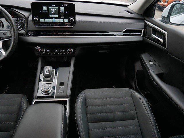 used 2023 Mitsubishi Outlander car, priced at $25,990