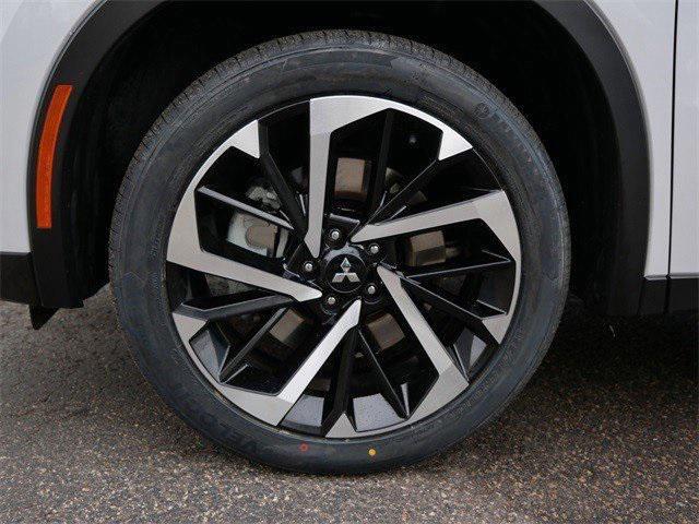 used 2023 Mitsubishi Outlander car, priced at $25,990