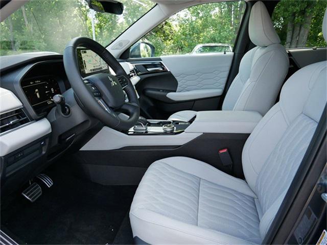 new 2025 Mitsubishi Outlander car, priced at $40,129