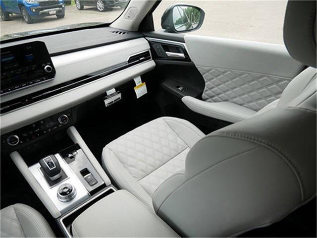 used 2024 Mitsubishi Outlander PHEV car, priced at $37,480