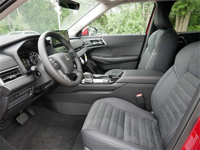 new 2025 Mitsubishi Outlander car, priced at $35,944