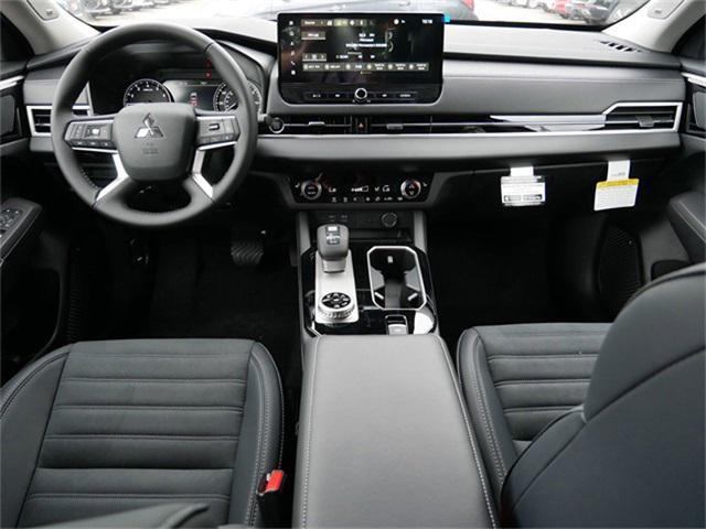 new 2025 Mitsubishi Outlander car, priced at $35,944