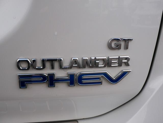 used 2018 Mitsubishi Outlander PHEV car, priced at $17,196