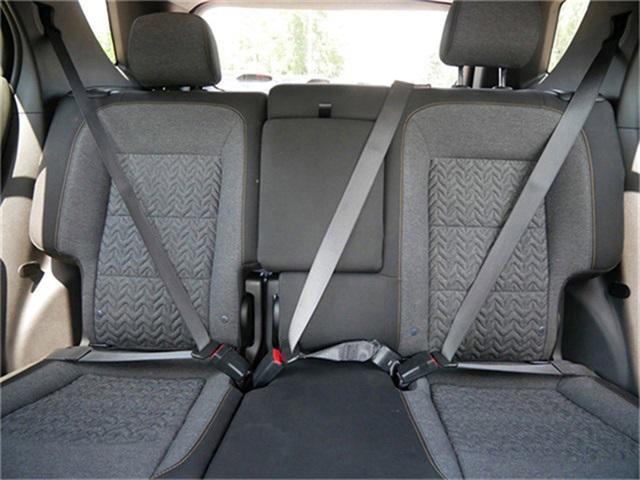 used 2024 Chevrolet Equinox car, priced at $25,296
