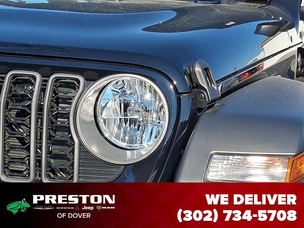 new 2026 Jeep Wrangler car, priced at $40,845