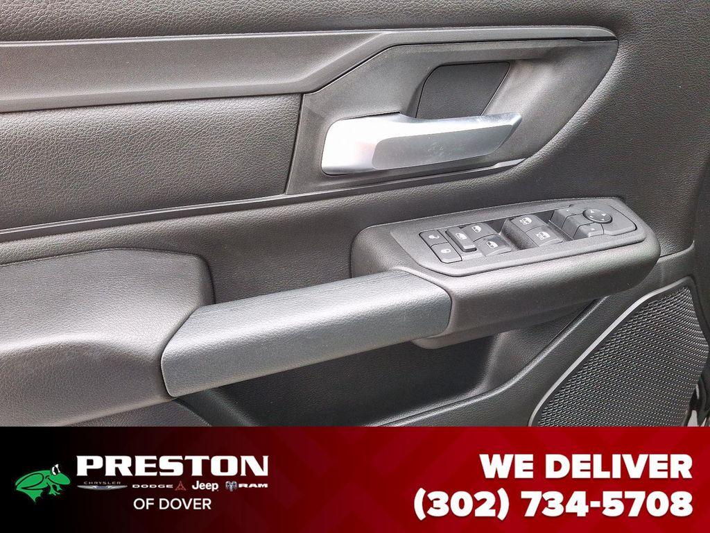 new 2025 Ram 1500 car, priced at $40,285