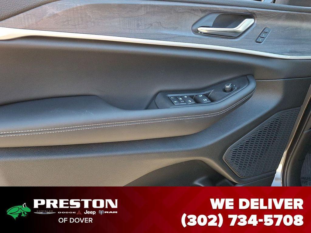 new 2025 Jeep Grand Cherokee L car, priced at $49,765