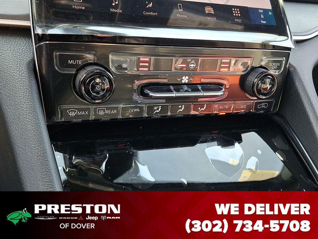 new 2025 Jeep Grand Cherokee L car, priced at $49,170