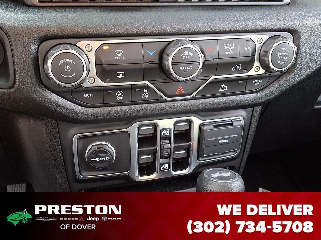 new 2025 Jeep Wrangler car, priced at $34,150