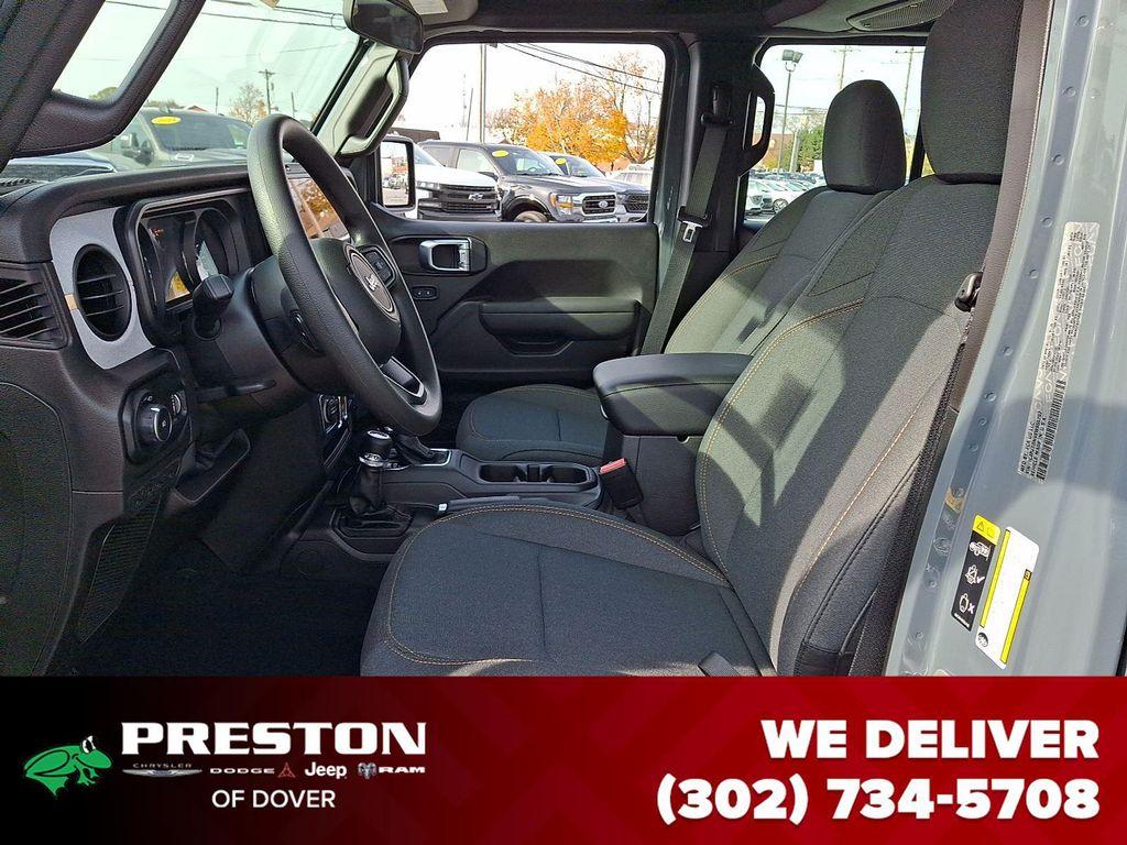 new 2025 Jeep Wrangler car, priced at $34,150