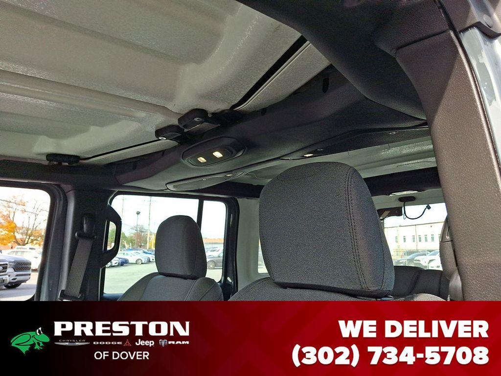 new 2025 Jeep Wrangler car, priced at $34,150