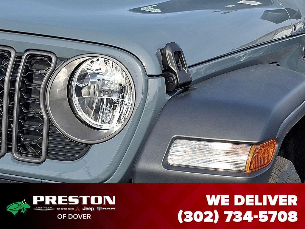 new 2025 Jeep Wrangler car, priced at $34,150