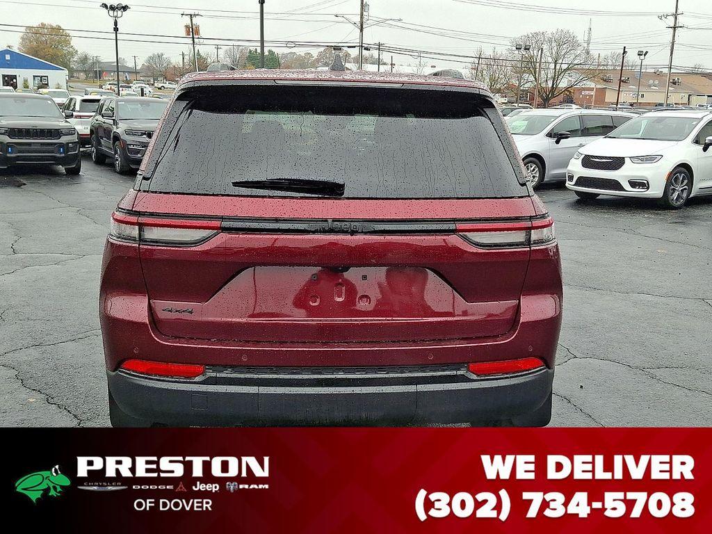 new 2025 Jeep Grand Cherokee car, priced at $41,410