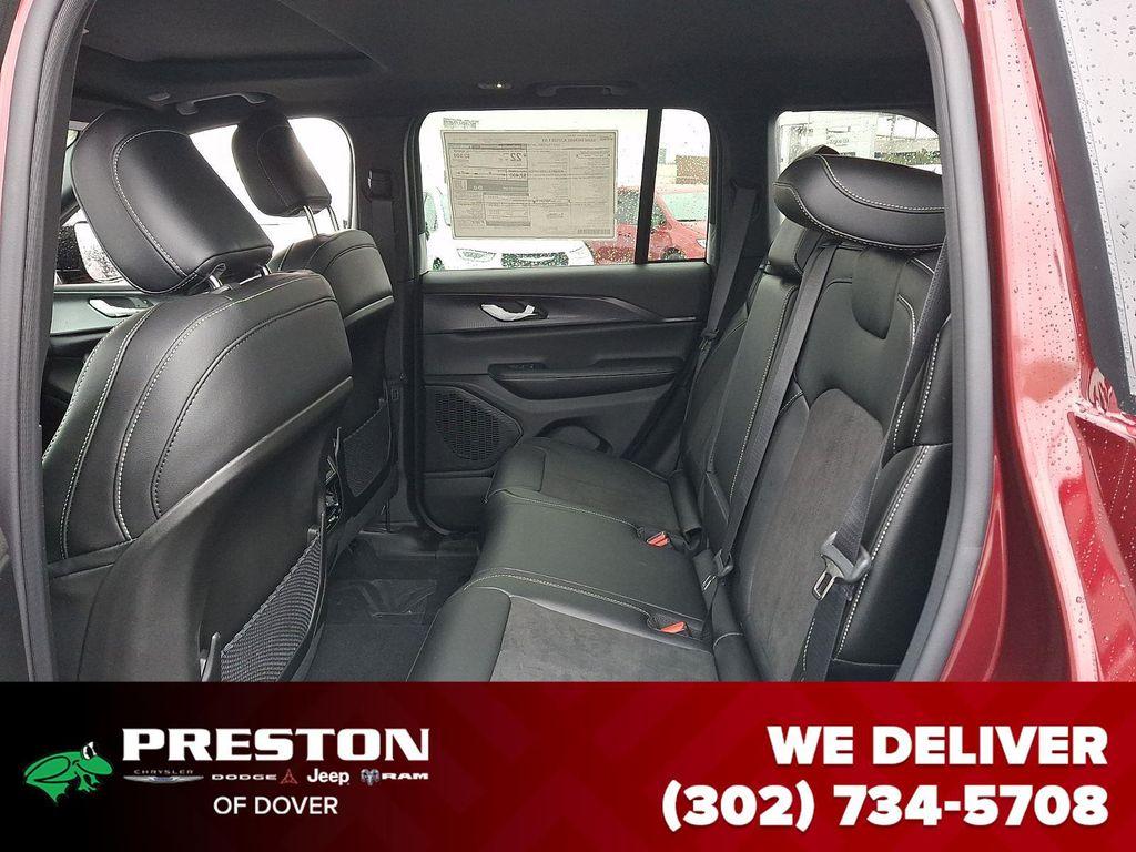 new 2025 Jeep Grand Cherokee car, priced at $41,410