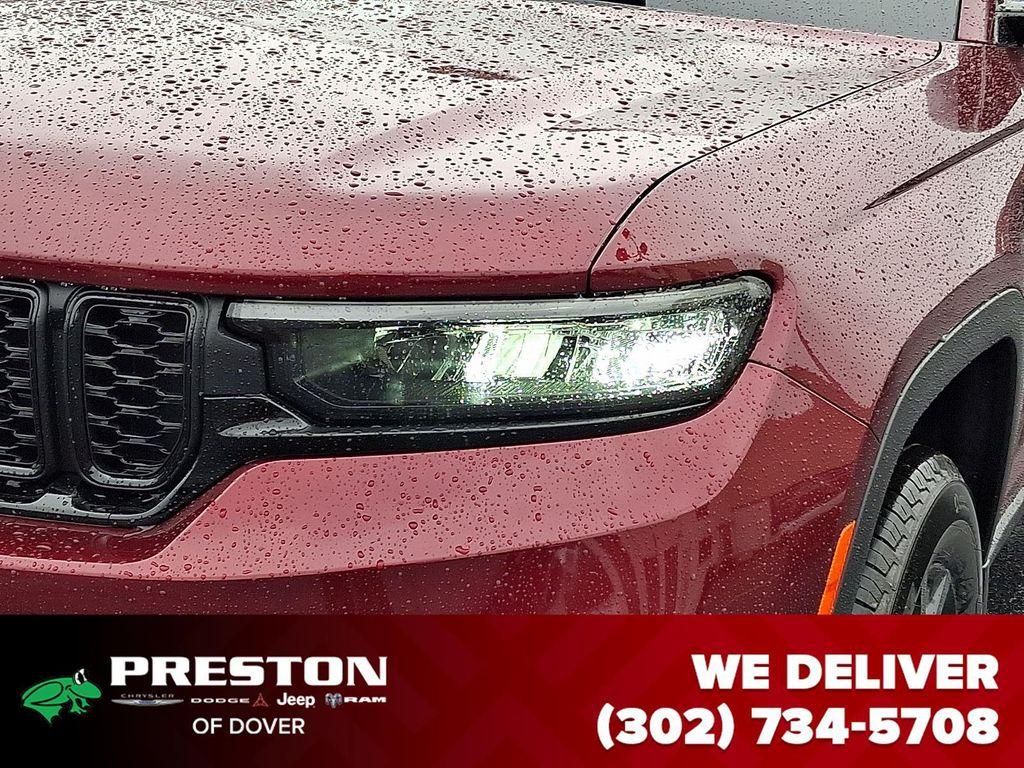 new 2025 Jeep Grand Cherokee car, priced at $41,410