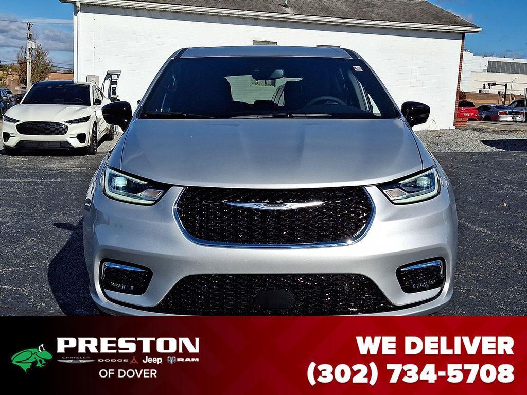 new 2026 Chrysler Pacifica car, priced at $40,815