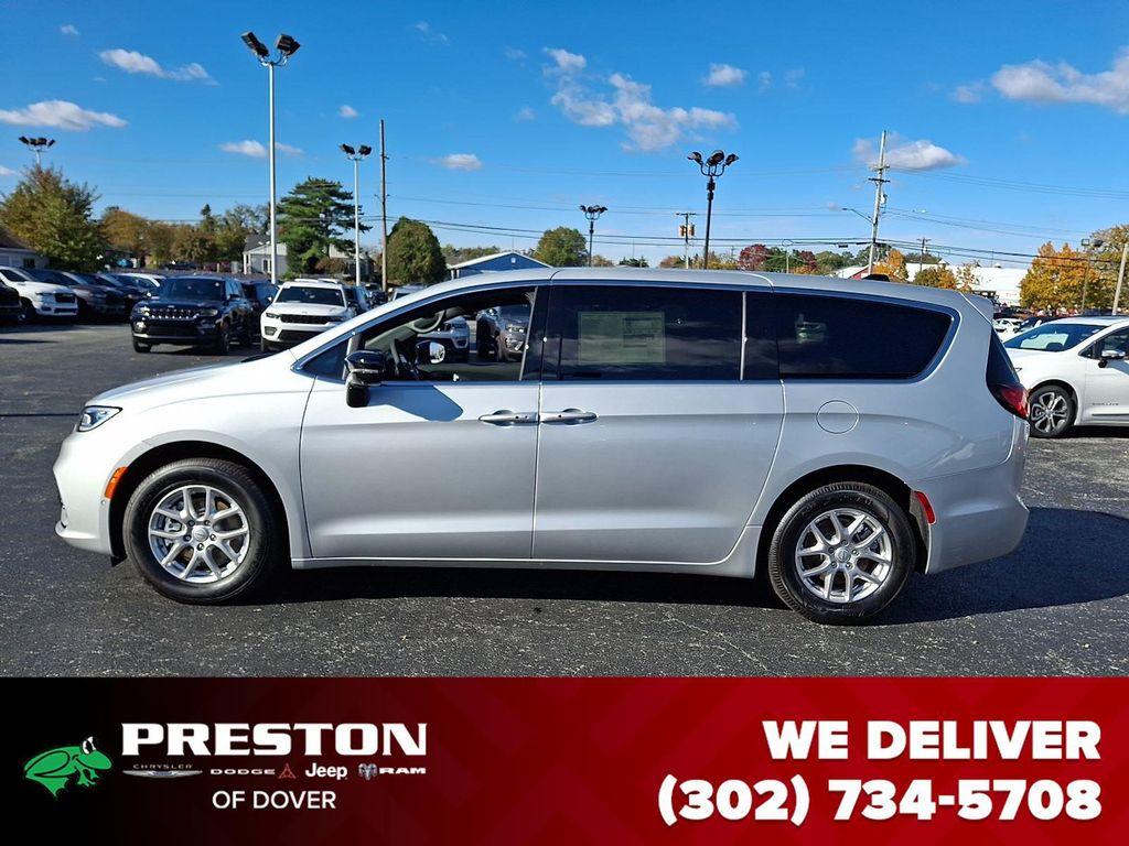 new 2026 Chrysler Pacifica car, priced at $40,815