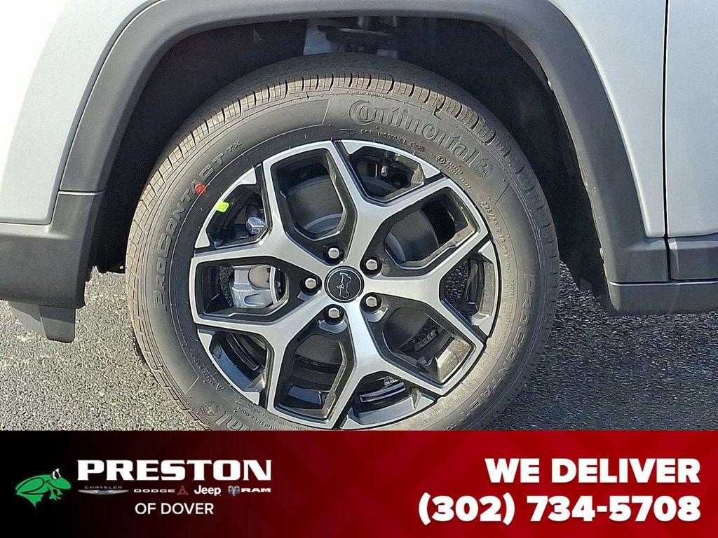 new 2026 Jeep Compass car, priced at $32,985