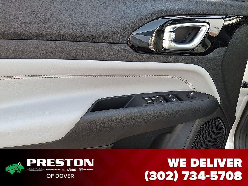 new 2026 Jeep Compass car, priced at $32,985