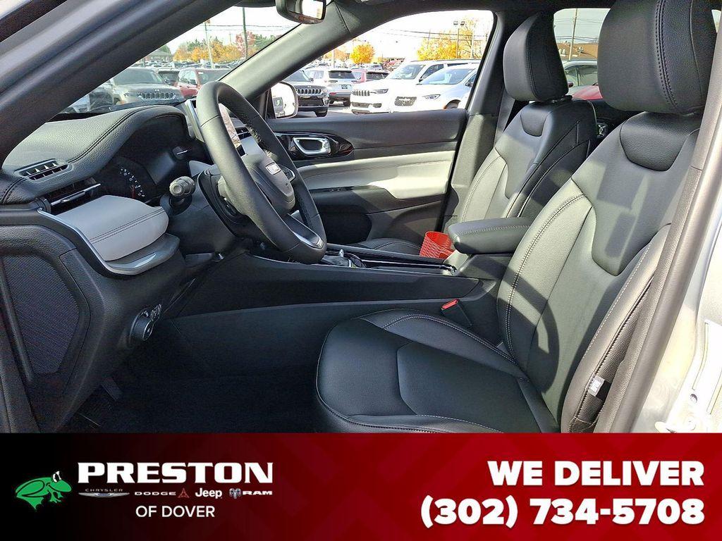 new 2026 Jeep Compass car, priced at $32,985