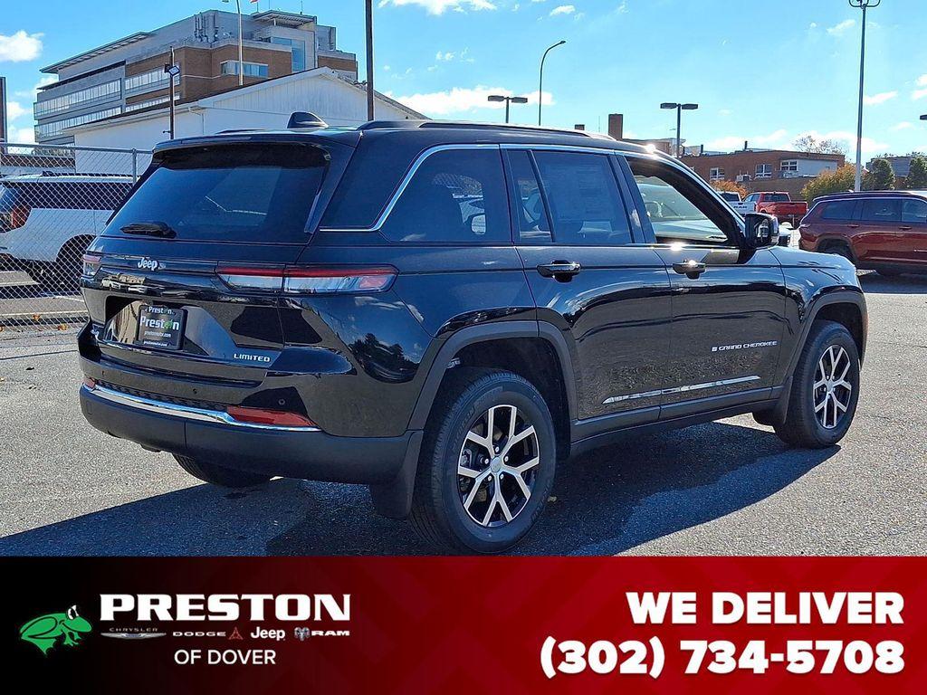 new 2025 Jeep Grand Cherokee car, priced at $44,690