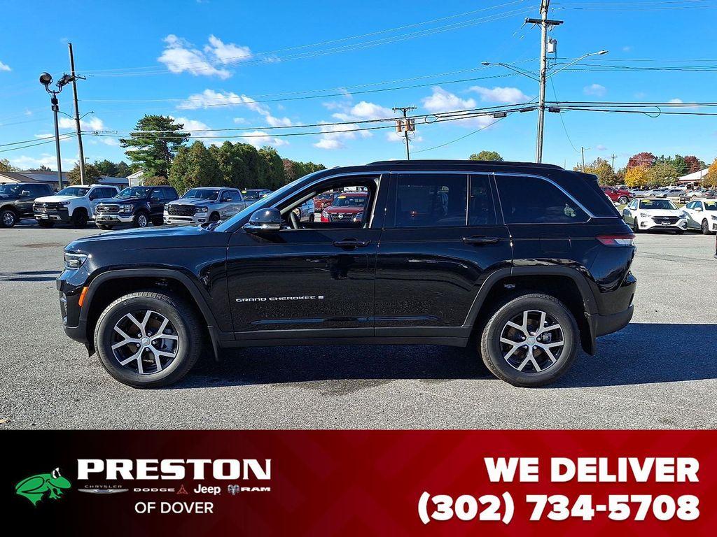 new 2025 Jeep Grand Cherokee car, priced at $44,690