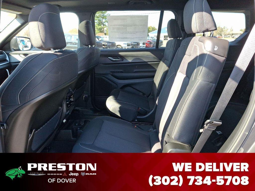 new 2025 Jeep Grand Cherokee L car, priced at $37,650