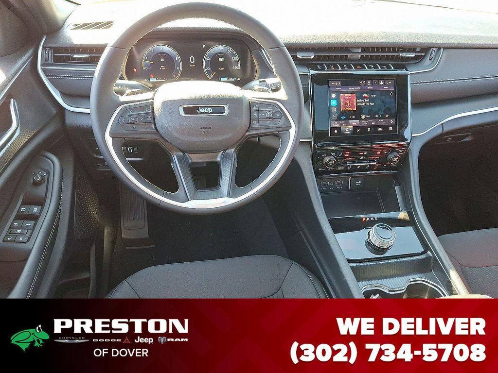 new 2025 Jeep Grand Cherokee L car, priced at $39,850