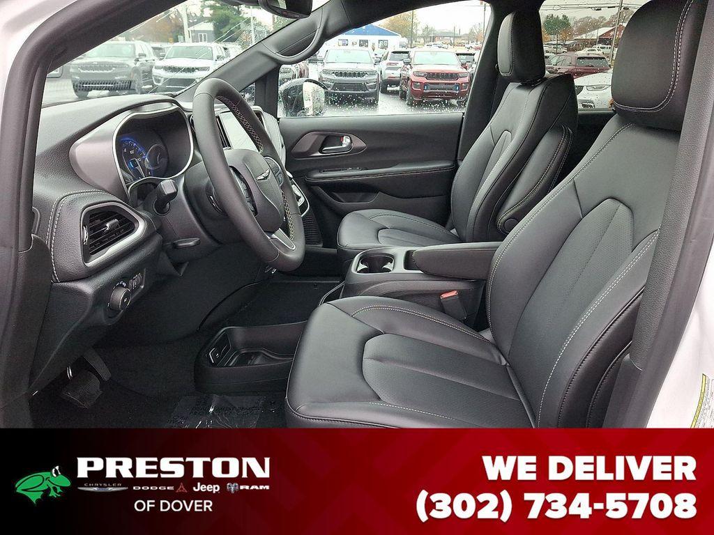 new 2026 Chrysler Pacifica car, priced at $40,425