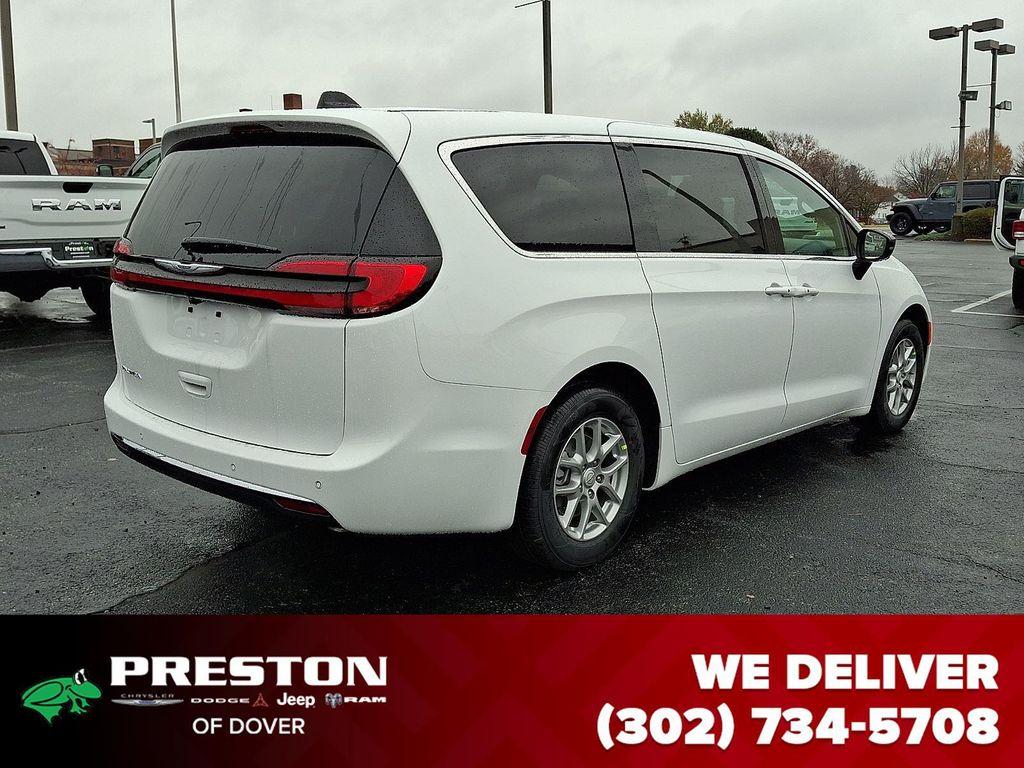 new 2026 Chrysler Pacifica car, priced at $40,425