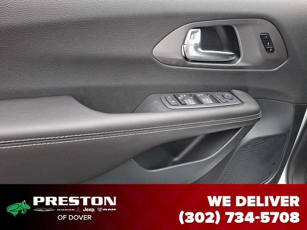 new 2026 Chrysler Pacifica car, priced at $40,425