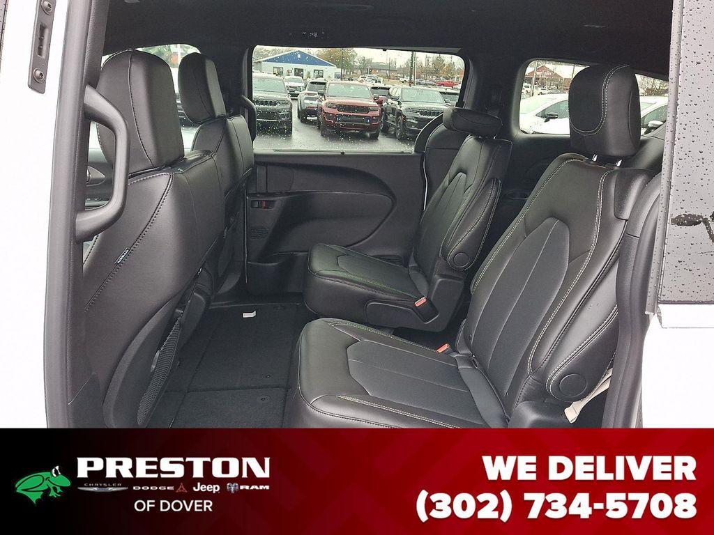 new 2026 Chrysler Pacifica car, priced at $40,425