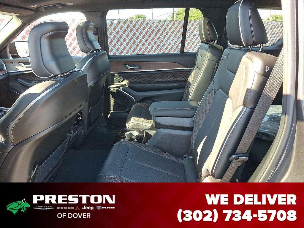 new 2025 Jeep Grand Cherokee L car, priced at $59,180